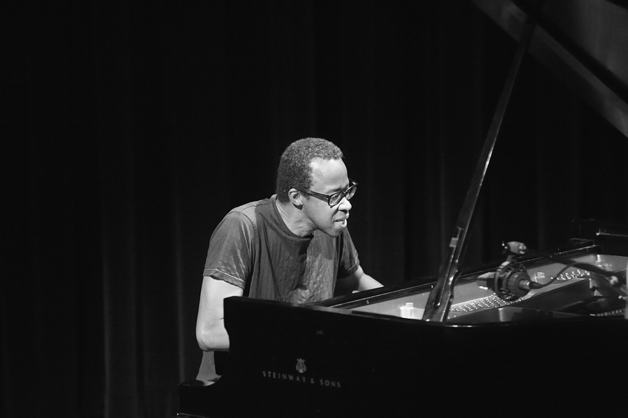 Matthew Shipp Trio's Signature, reviewed at Riot Material Magazine